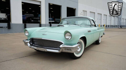 1957 Ford Thunderbird