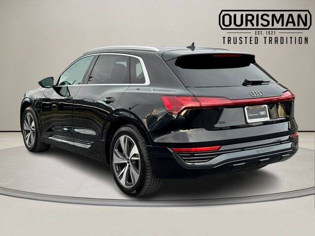 2024 Audi Q8 e-tron quattro Premium Plus