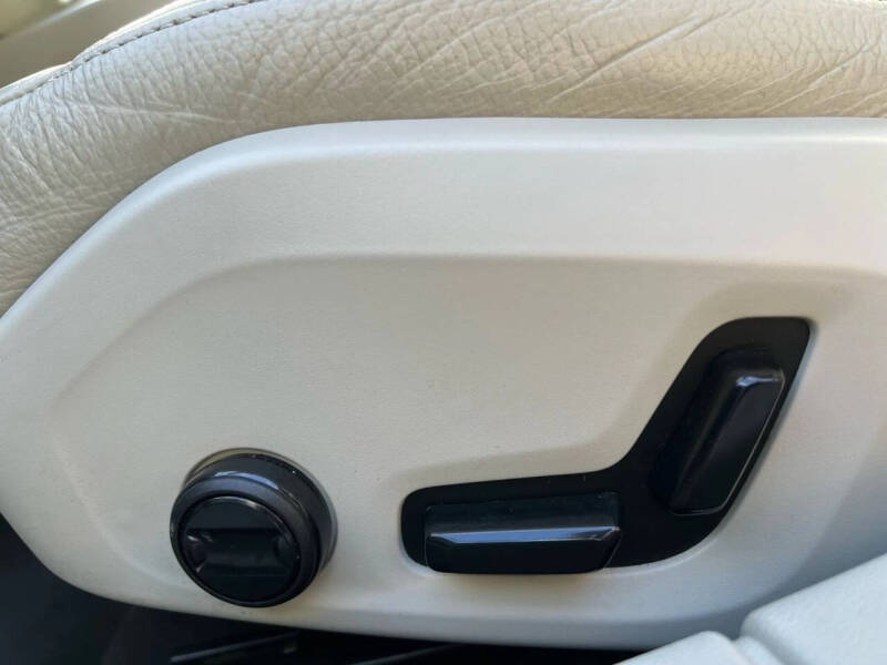 2021 Volvo S60 T5 Momentum