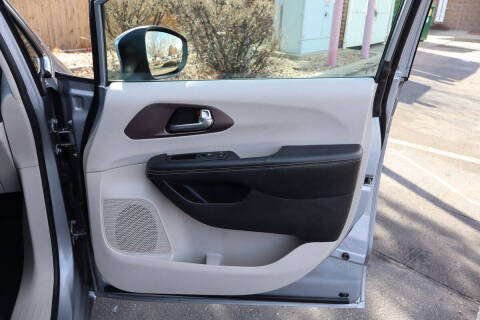 2021 Chrysler Voyager LXi