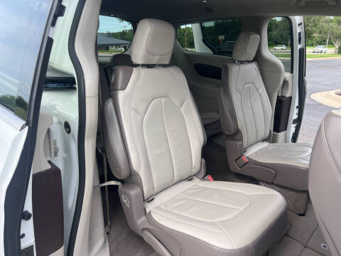 2017 Chrysler Pacifica Touring Plus