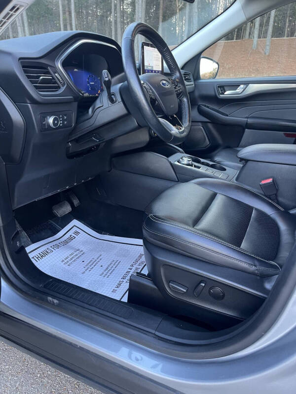 2021 Ford Escape Titanium