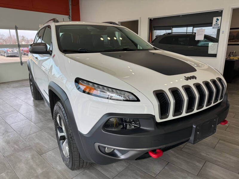 2016 Jeep Cherokee for sale at Evolution Autos in Whiteland IN