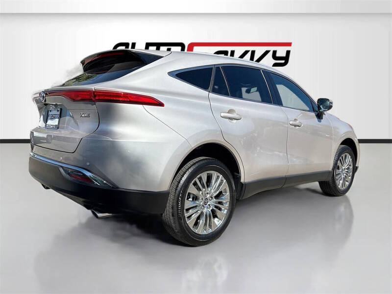 2024 Toyota Venza XLE