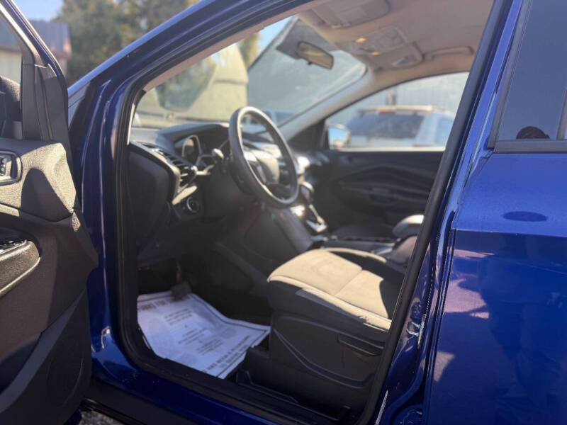 2016 Ford Escape S