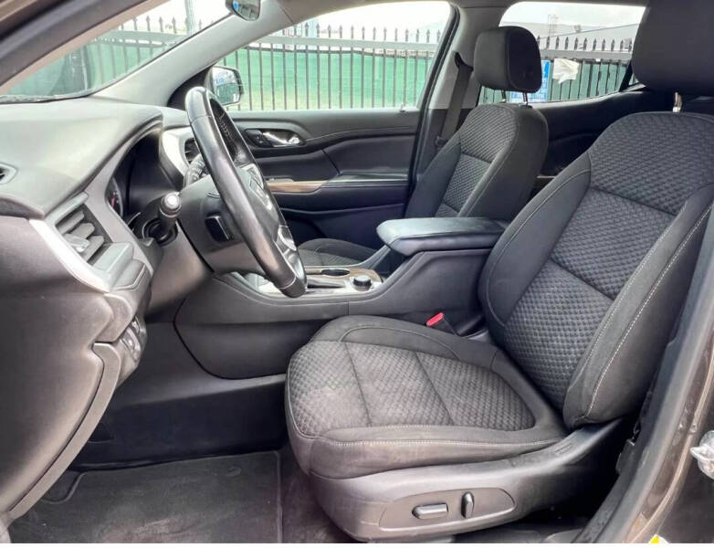 2019 GMC Acadia SLE-2