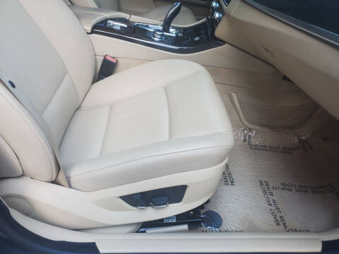 2012 BMW 5 Series 528i