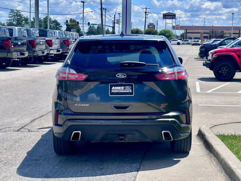 2019 Ford Edge ST