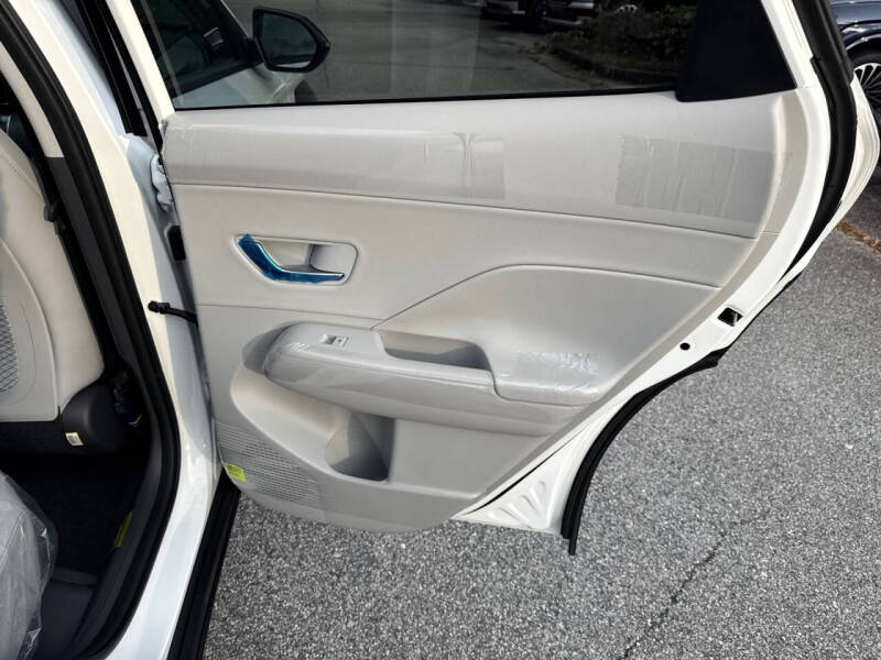 2026 Hyundai Kona SEL Premium