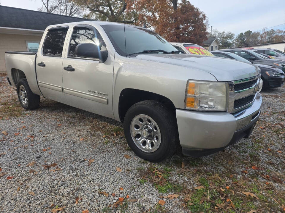 2010 Chevrolet Silverado 1500 for sale at DealMakers Auto Sales in Lithia Springs, GA