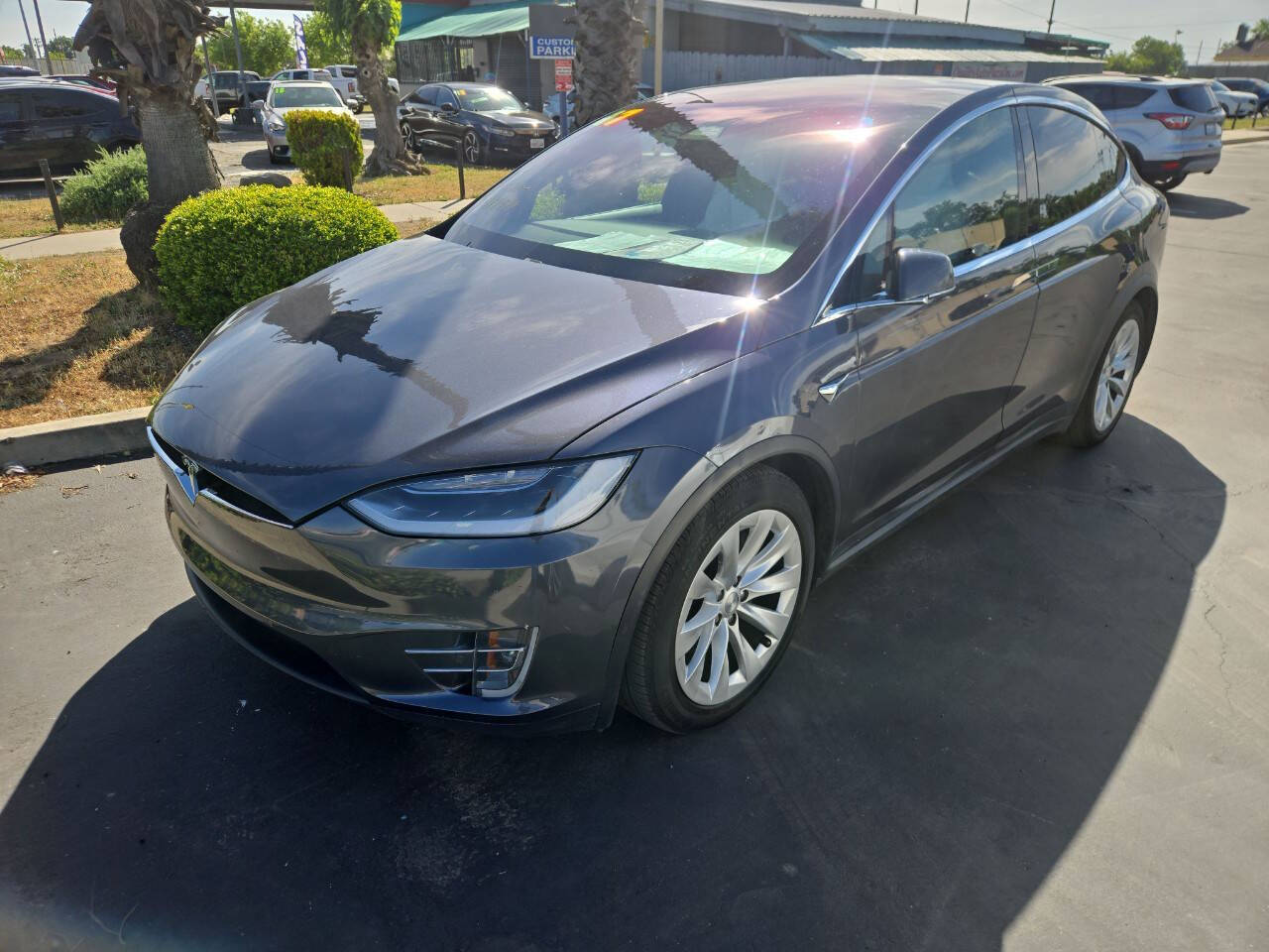 Gray 2017 Tesla Model X 90D AWD 90D 4dr SUV 1