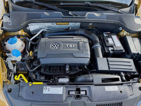 2017 Volkswagen Beetle 1.8T Dune