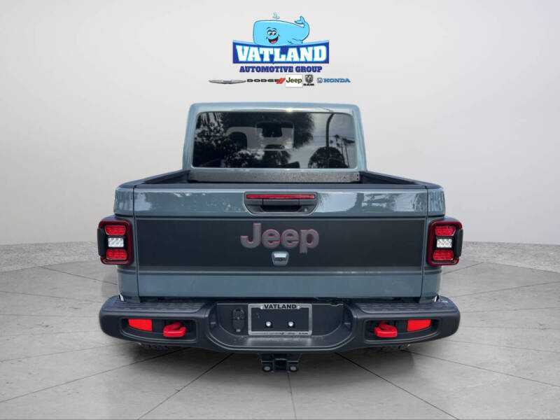 2026 Jeep Gladiator Shadow Ops
