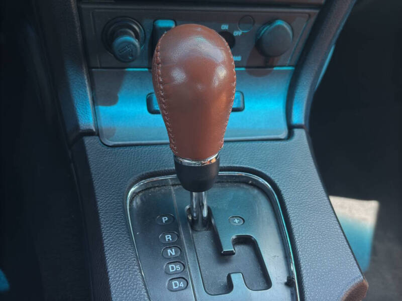 2003 Ford Thunderbird