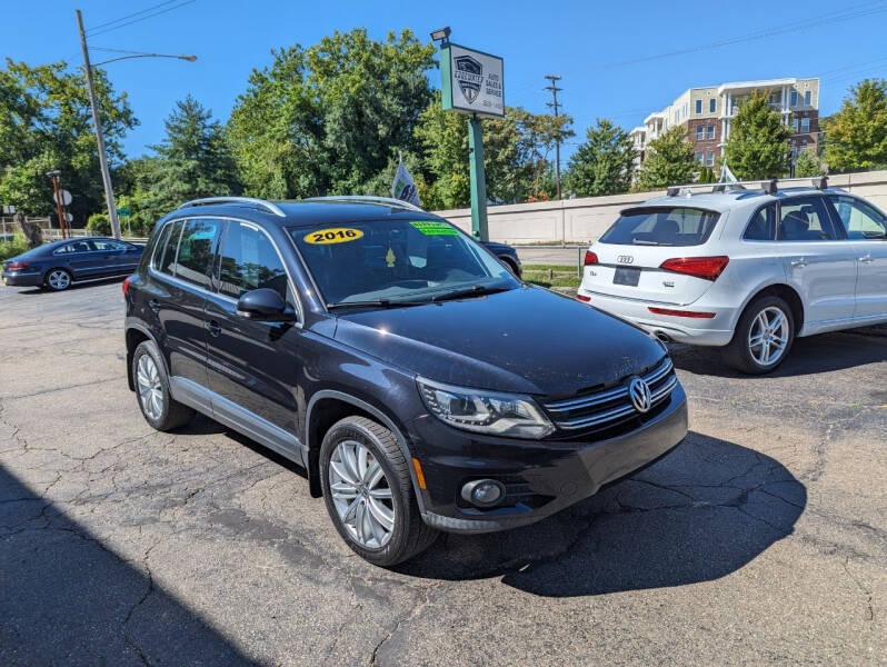 2016 Volkswagen Tiguan for sale at Edgewater Imports & More in Oakmont PA