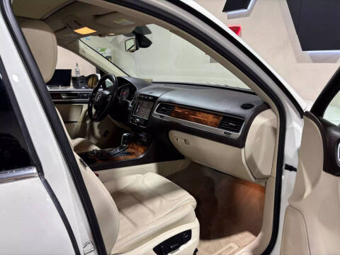 2011 Volkswagen Touareg TDI Executive