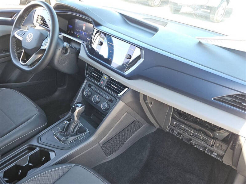 2022 Volkswagen Taos SE