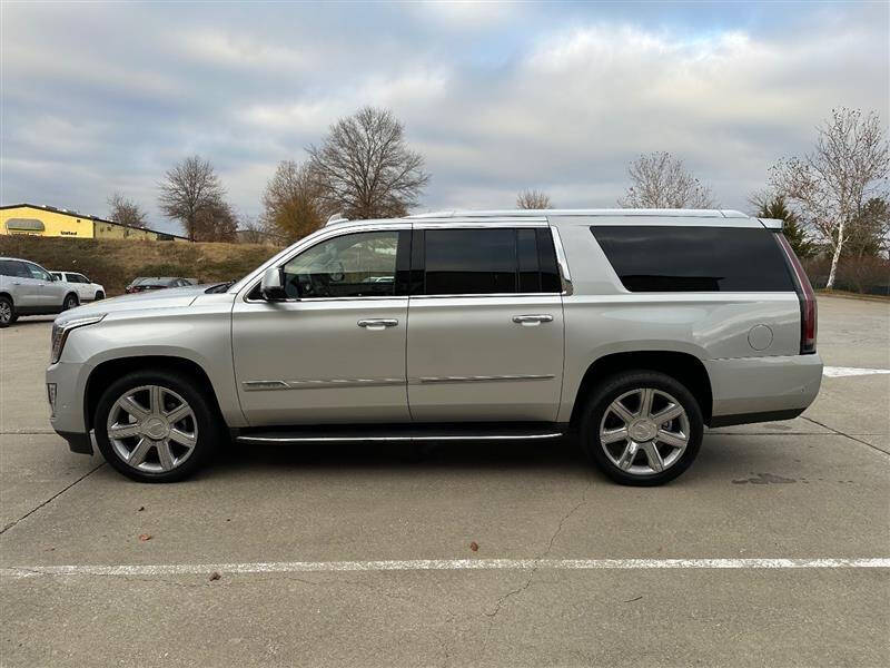 2017 Cadillac Escalade ESV Premium Luxury