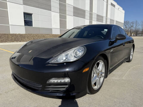 2011 Porsche Panamera for sale at ELMHURST CAR CENTER in Elmhurst IL