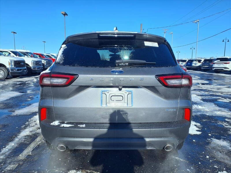 2026 Ford Escape ST-Line Select