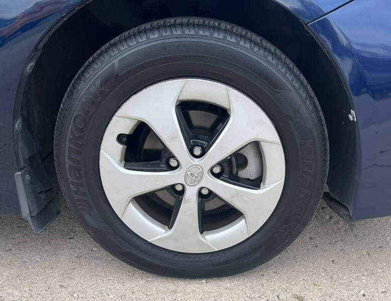 2012 Toyota Prius Three