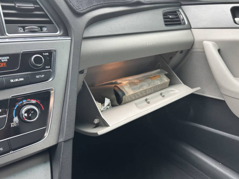 2016 Hyundai Sonata SE