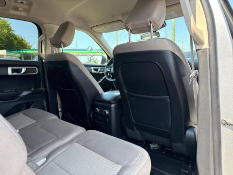 2020 Ford Explorer
