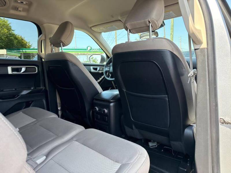 2020 Ford Explorer