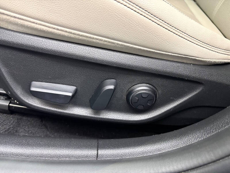 2021 Genesis G70 2.0T