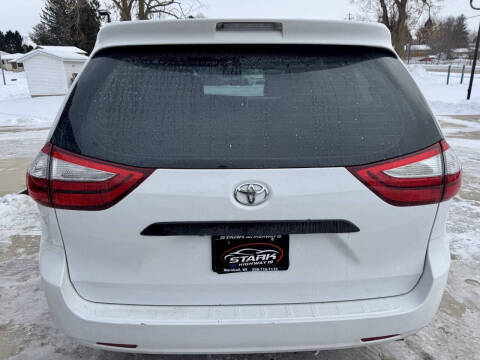 2017 Toyota Sienna L 7-Passenger