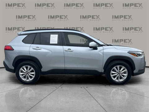 2024 Toyota Corolla Cross LE