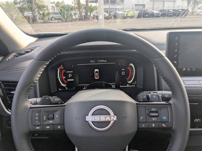 2025 Nissan Rogue SL