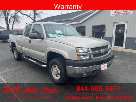 2004 Chevrolet Silverado 2500HD for sale at B & B Auto Sales in Brookings SD