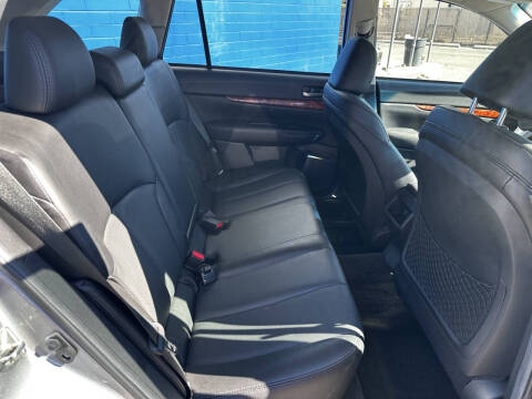 2011 Subaru Outback 2.5i Limited