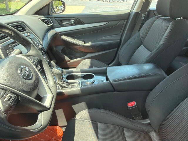 2017 Nissan Maxima