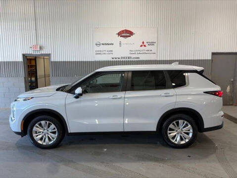 2026 Mitsubishi Outlander ES