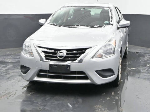 2019 Nissan Versa S Plus
