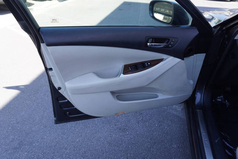 2011 Lexus ES 350