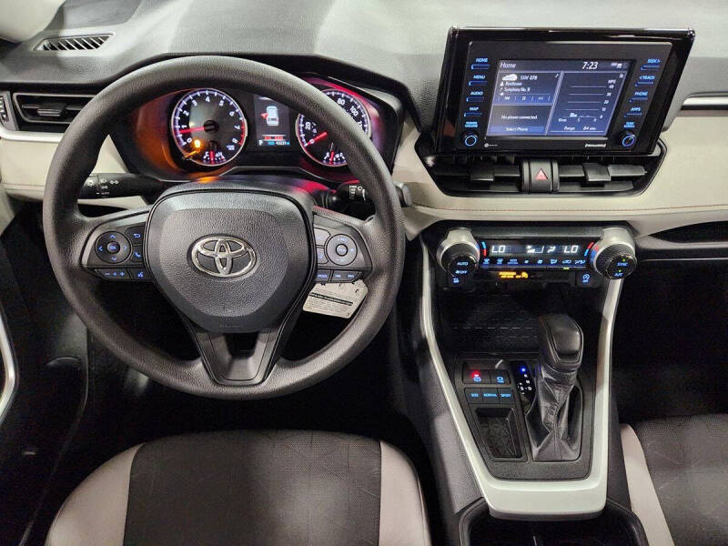 2022 Toyota RAV4 XLE