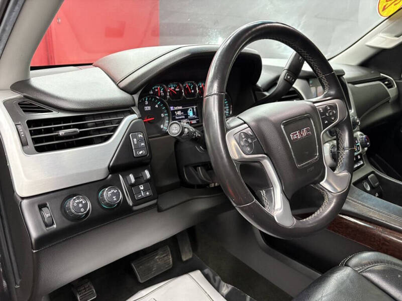 2017 GMC Yukon SLE