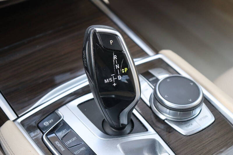 2016 BMW 7 Series 750i