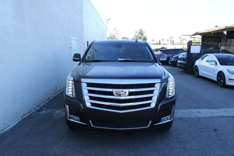 2018 Cadillac Escalade ESV Premium Luxury