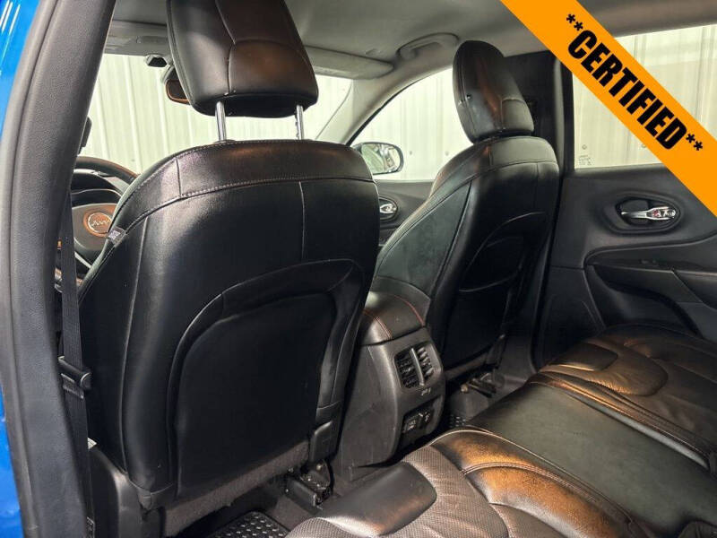 2022 Jeep Cherokee Trailhawk