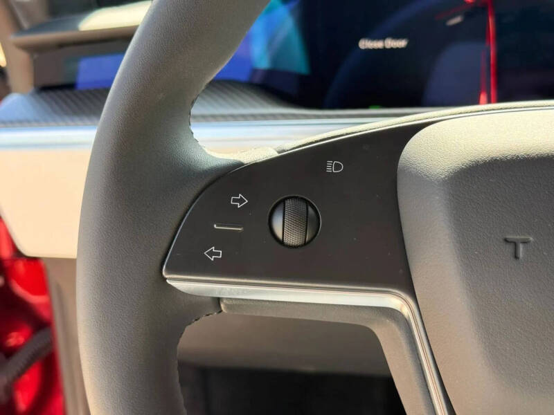 2023 Tesla Model S Plaid