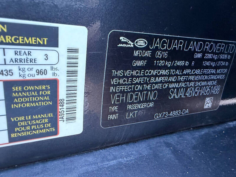 2017 Jaguar XE 35t R-Sport