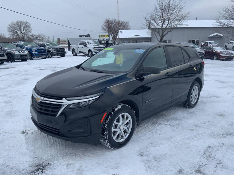 2022 Chevrolet Equinox LS's photo