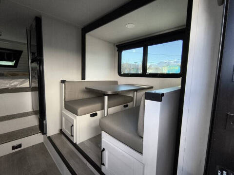 2026 Palomino REAL LITE 1912