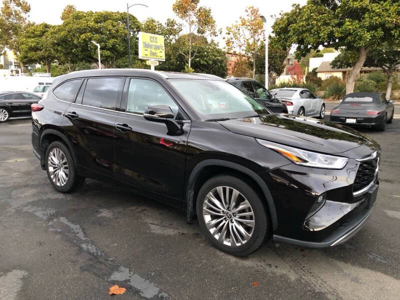 2022 Toyota Highlander for sale at EKE Motorsports Inc. in El Cerrito CA