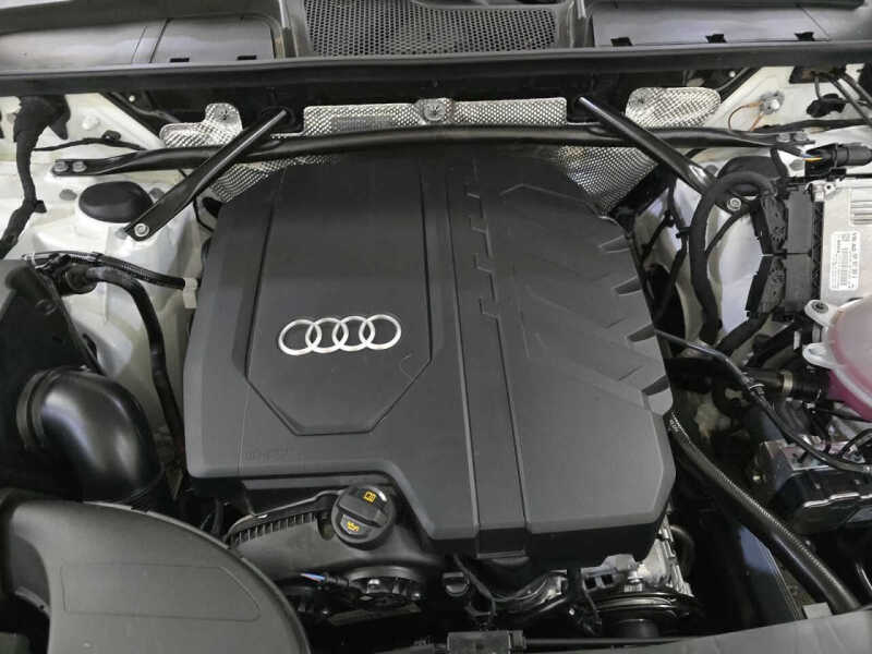 2023 Audi Q5 quattro Premium 40 TFSI