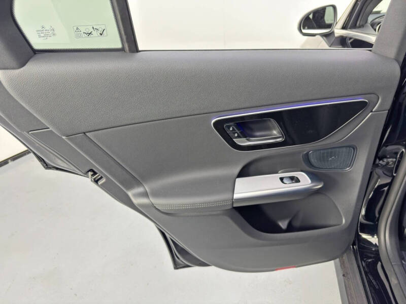 2025 Mercedes-Benz GLC GLC 300